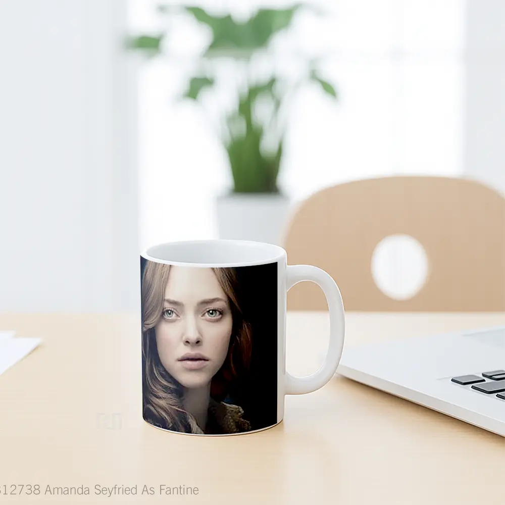 Mug Amanda Seyfried As Fantine Gelas Keramik Unik - All-side / Desain