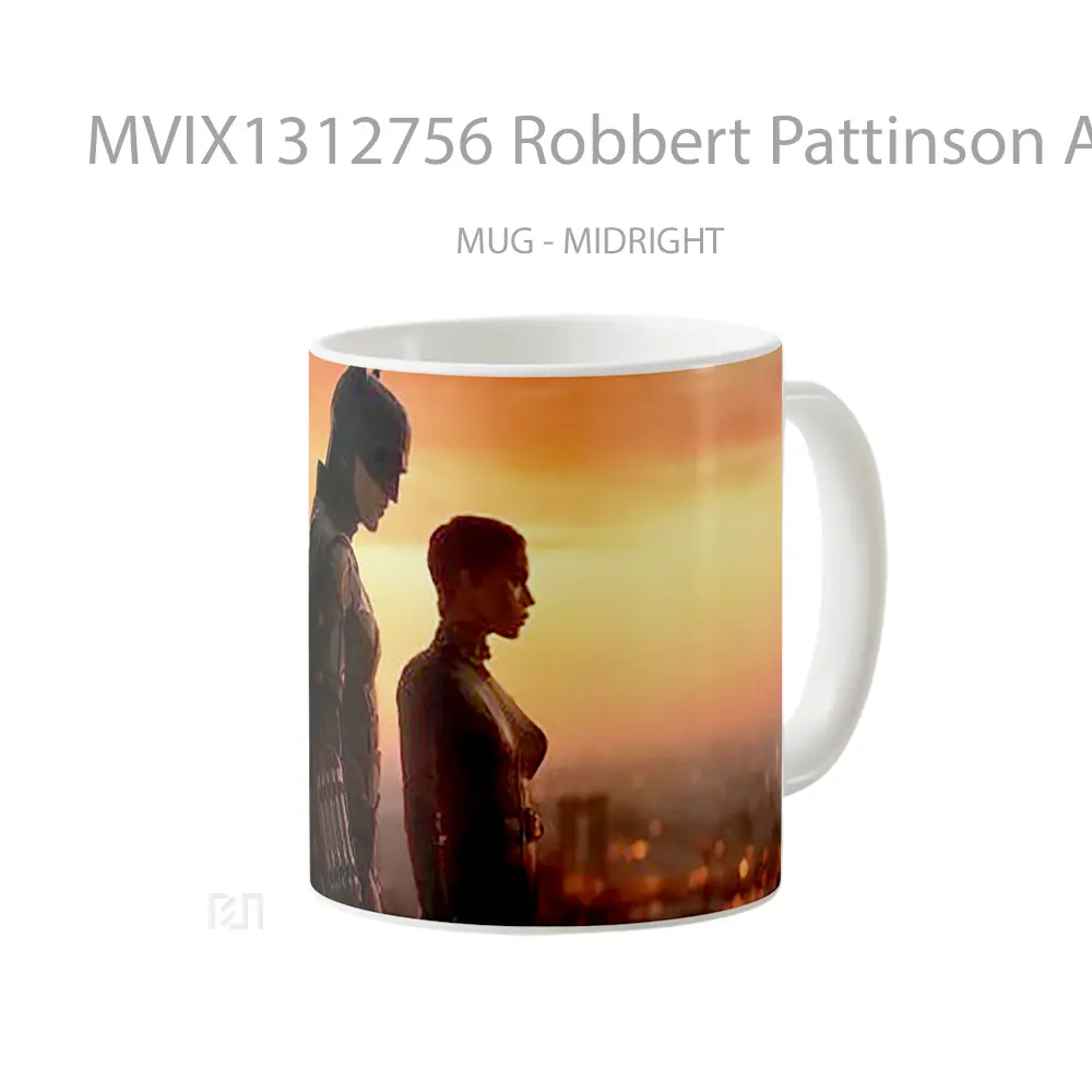 Mug Robbert Pattinson As Batman And Zoe Kravitzs As Catwoman Gelas Superhero - All-side / Desain