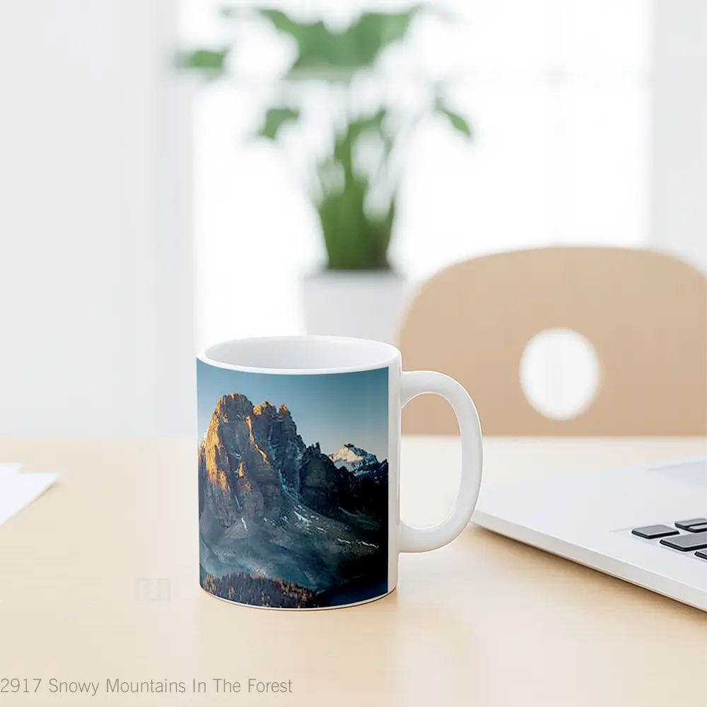 Mug Snowy Mountains In The Forest Gelas Pemandangan Alam - All-side / Desain