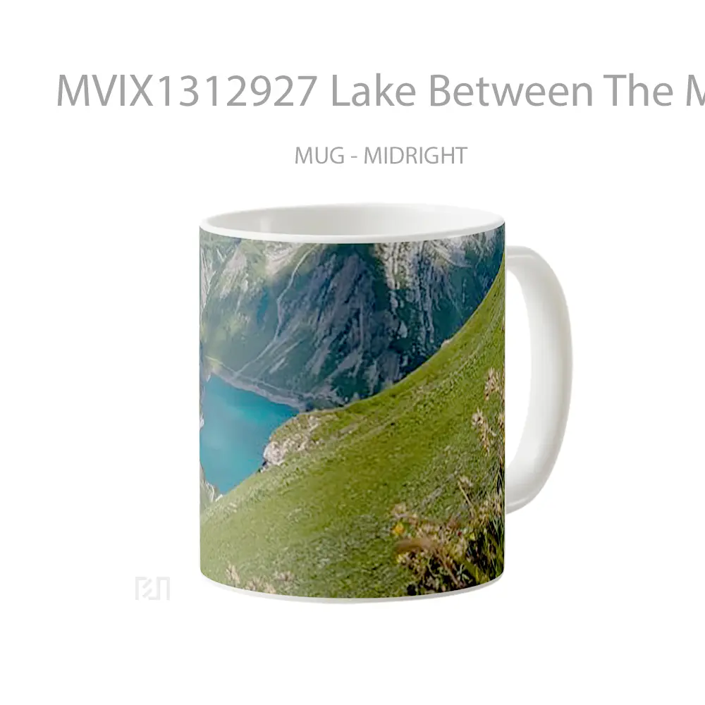 Mug Lake Between The Mountains Gelas Pemandangan Alam - All-side / Desain