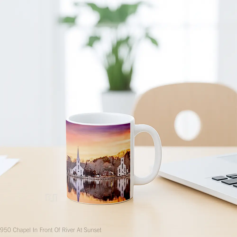 Mug Chapel In Front Of River At Sunset Gelas Pemandangan Alam - Tampak Tengah