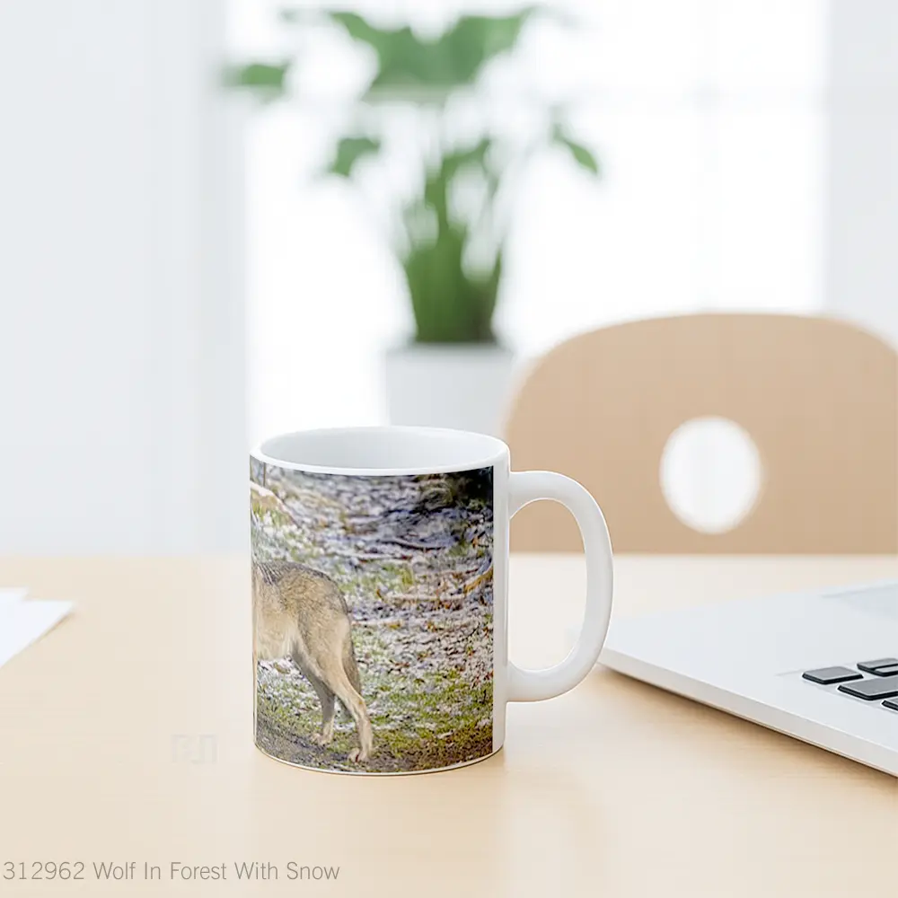 Mug Wolf In Forest With Snow Gelas Hewan Lucu - All-side / Desain