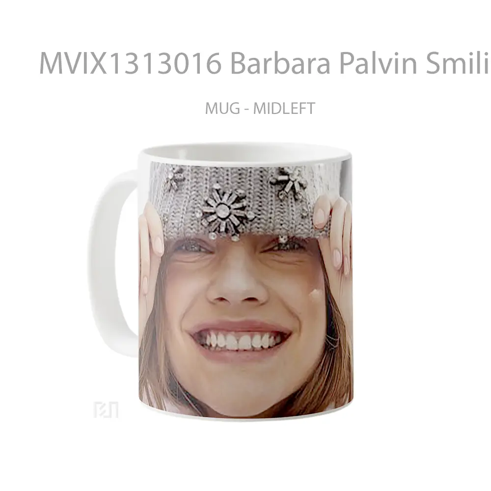 Mug Barbara Palvin Smiling Gelas Keramik Unik - All-side / Desain