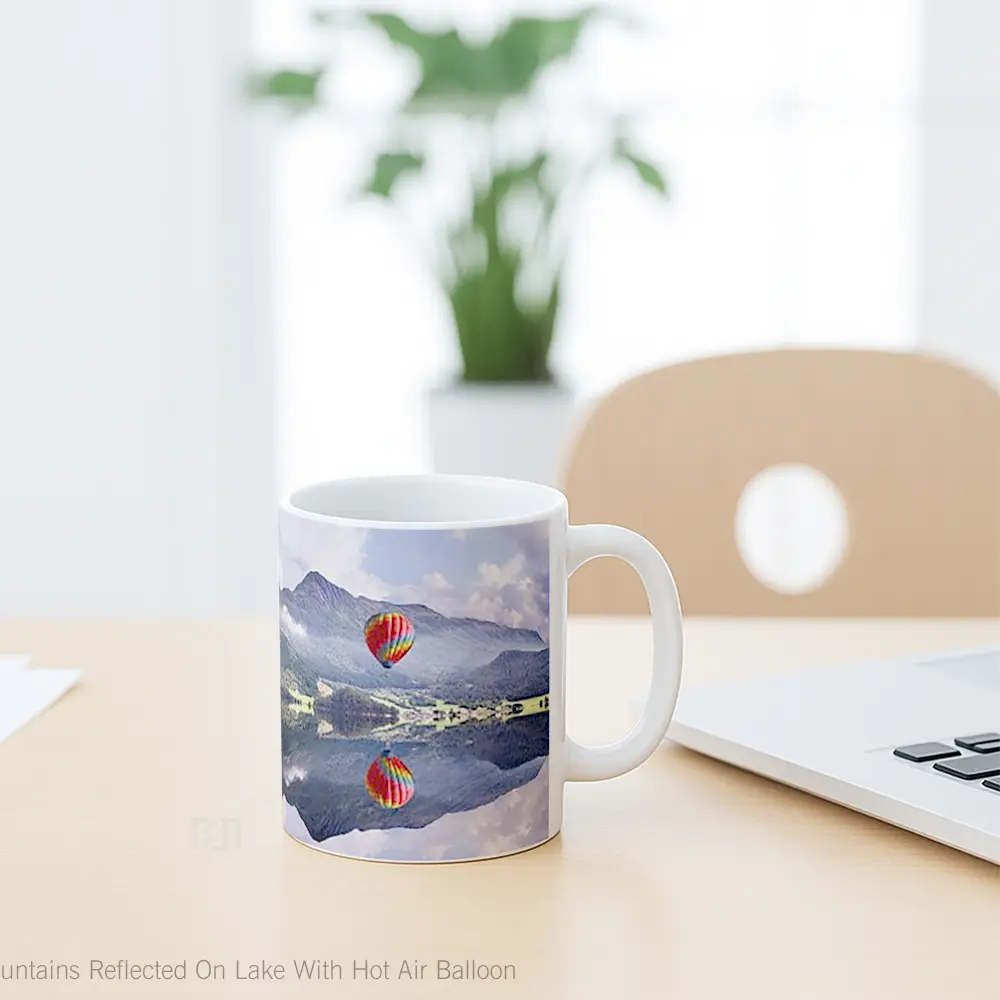 Mug Mountains Reflected On Lake With Hot Air Balloon Gelas Pemandangan Alam - All-side / Desain