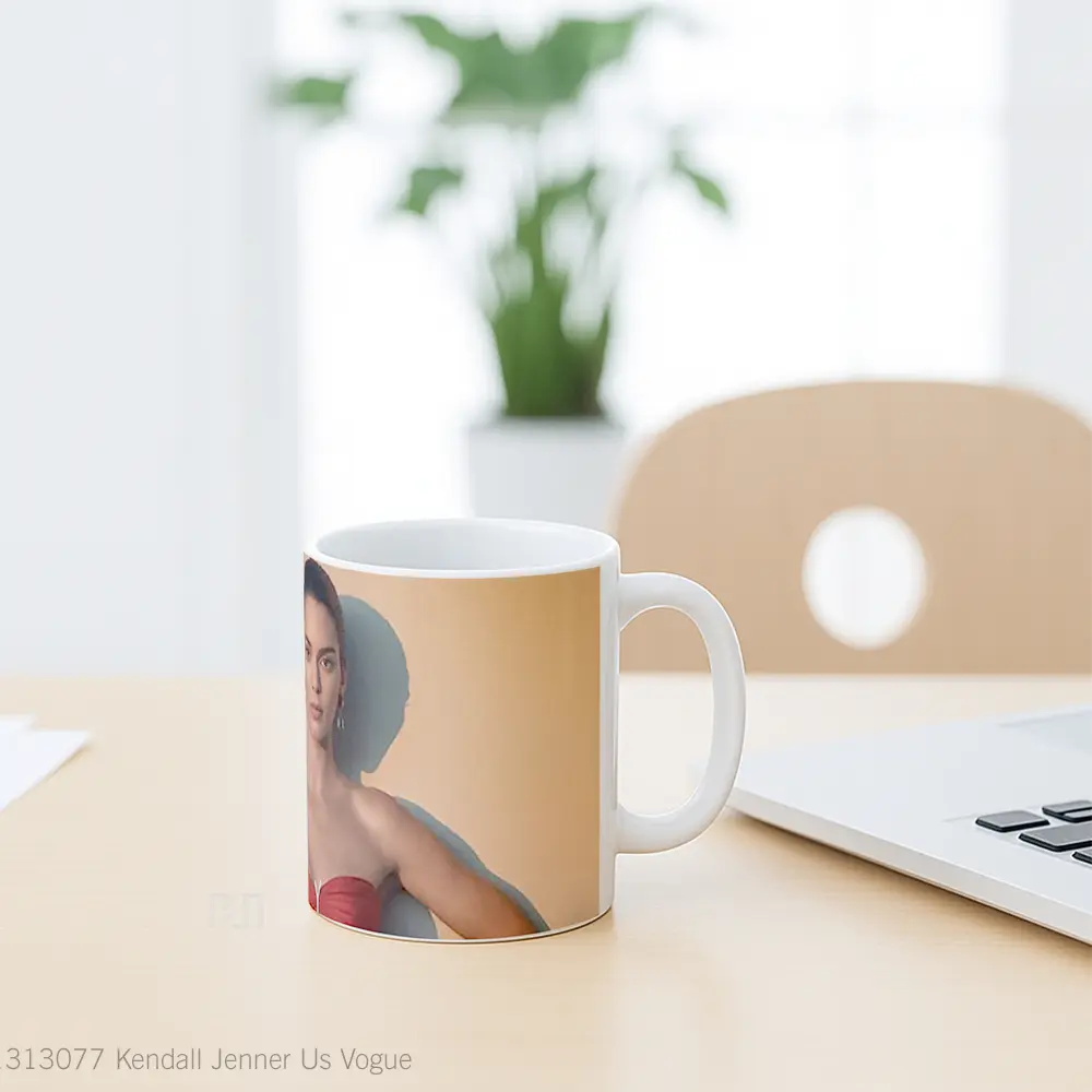 Mug Kendall Jenner Us Vogue Gelas Selebriti - All-side / Desain