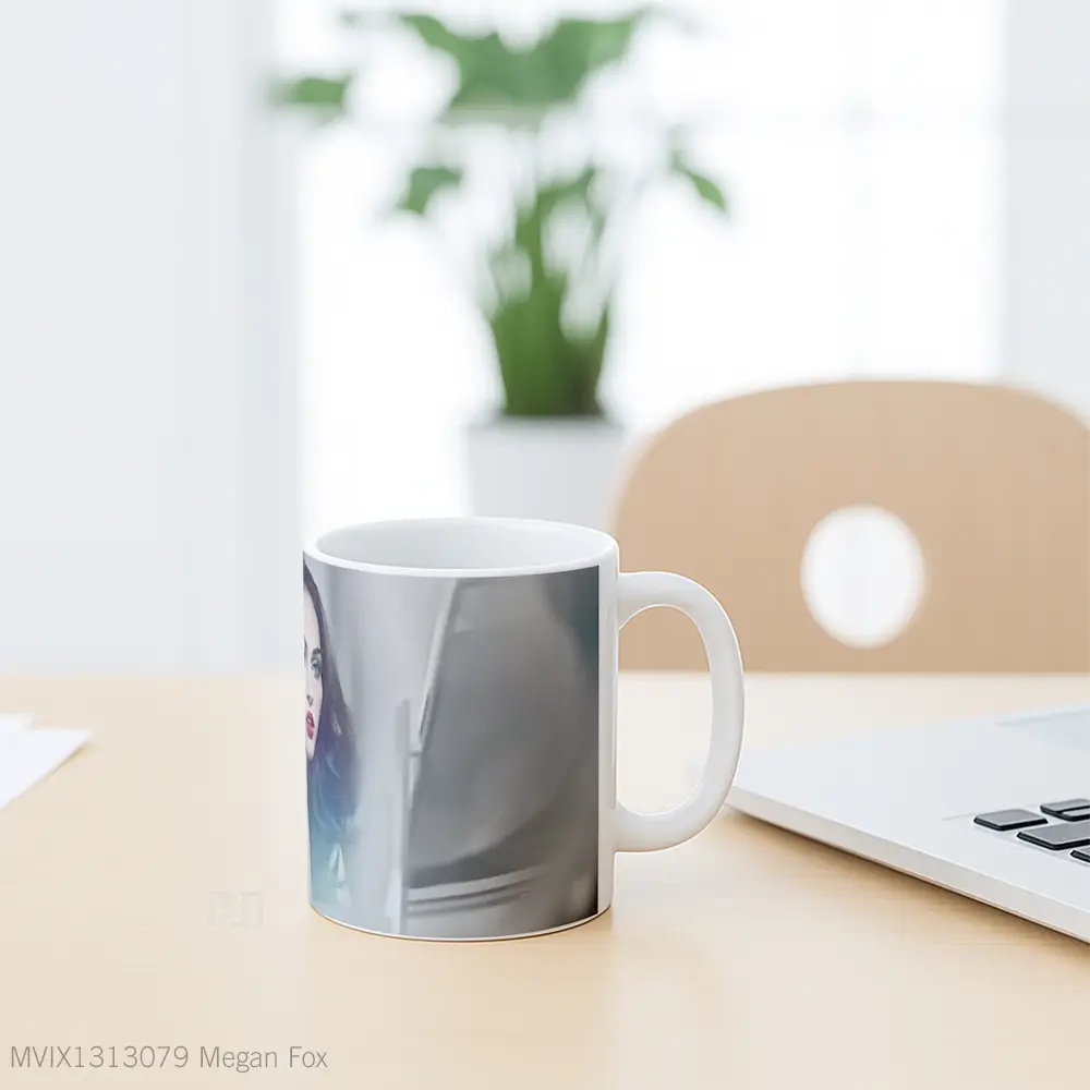 Mug Megan Fox Gelas Selebriti - All-side / Desain