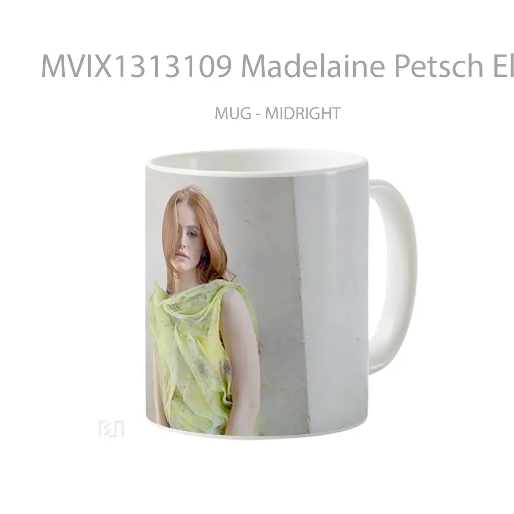 Mug Madelaine Petsch Elle Gelas Keramik Unik - All-side / Desain