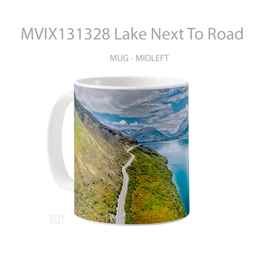 Mug Lake Next To Road Gelas Pemandangan Alam - All-side / Desain
