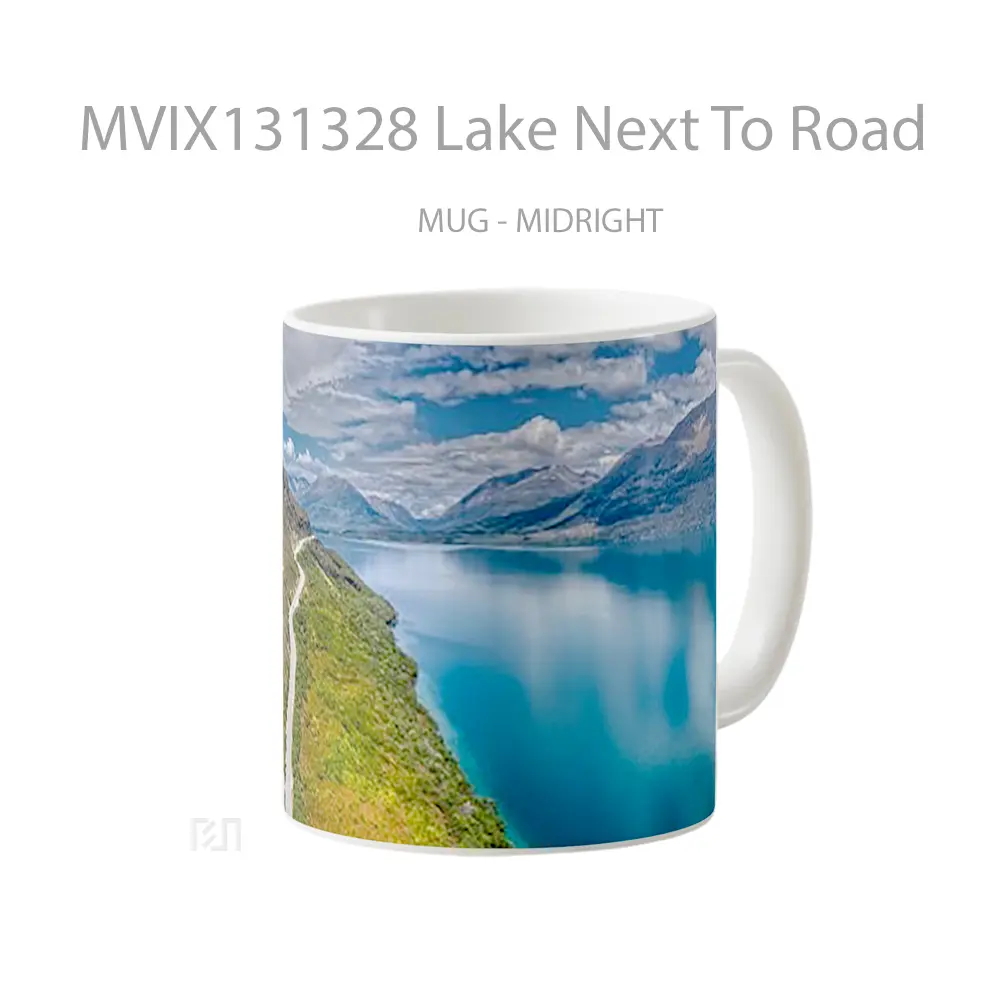 Mug Lake Next To Road Gelas Pemandangan Alam - All-side / Desain