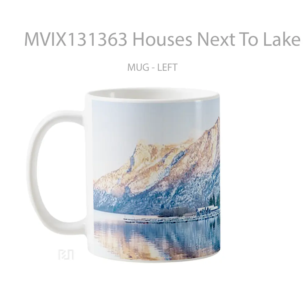 Mug Houses Next To Lake And Mountains Gelas Pemandangan Alam - All-side / Desain