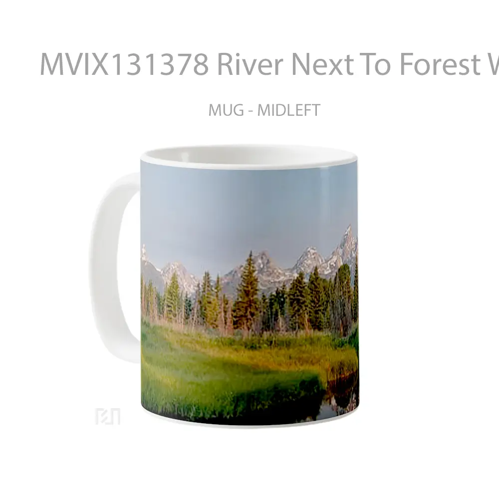 Mug River Next To Forest With Mountains In The Background Gelas Pemandangan Alam - All-side / Desain