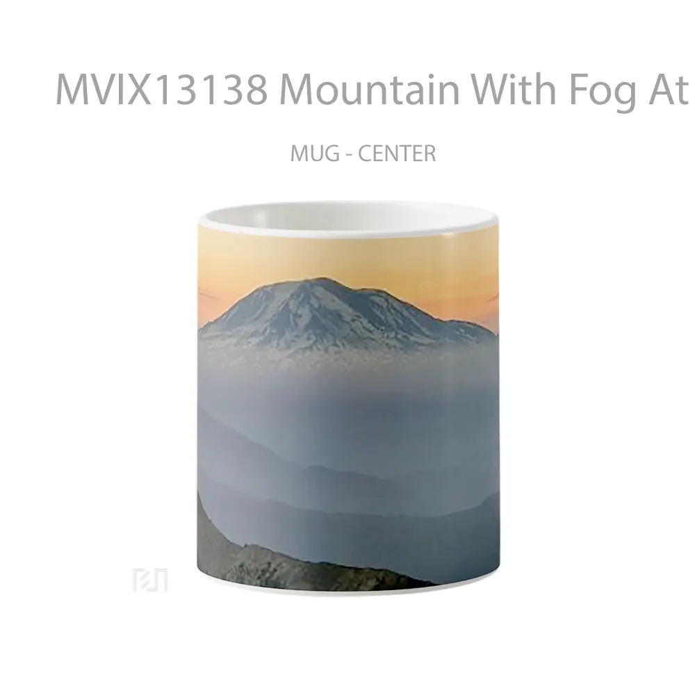 Mug Mountain With Fog At Sunset Gelas Pemandangan Alam