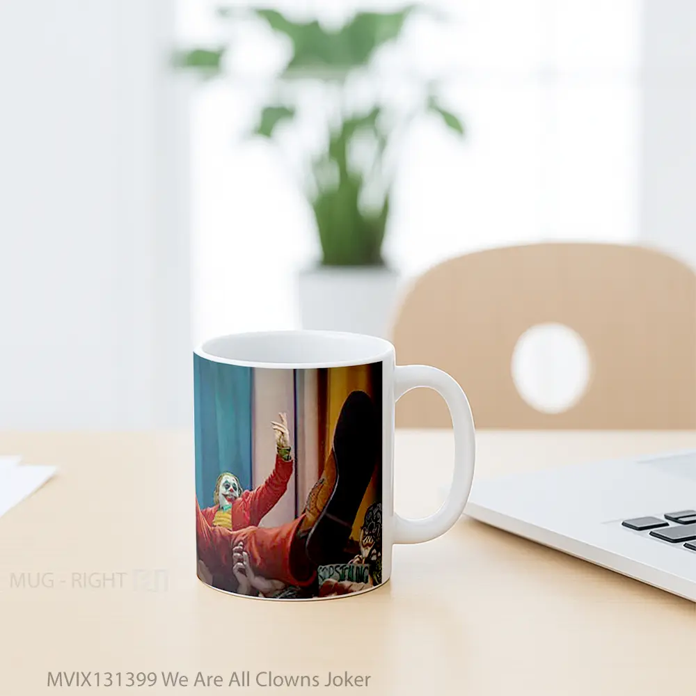 Mug We Are All Clowns Joker Gelas Superhero - All-side / Desain