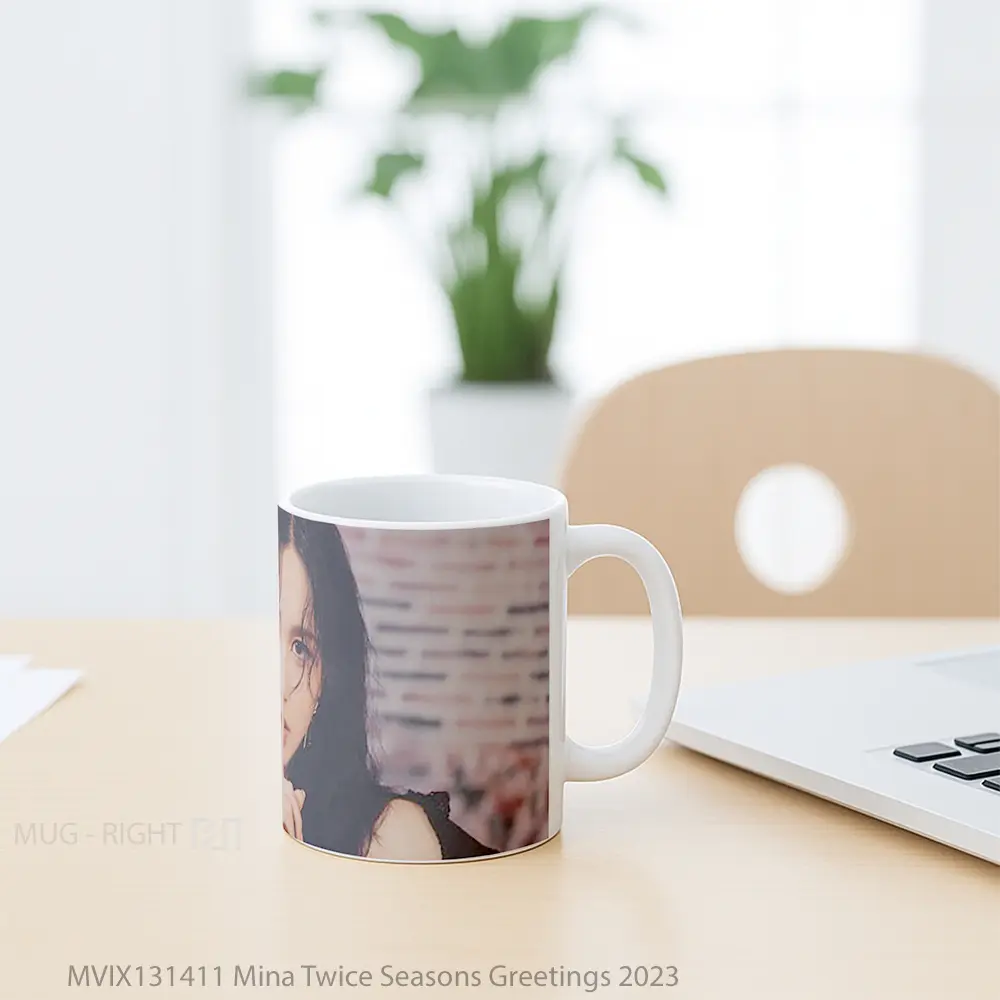 Mug Mina Twice Seasons Greetings 2023 Gelas Keramik Unik - All-side / Desain