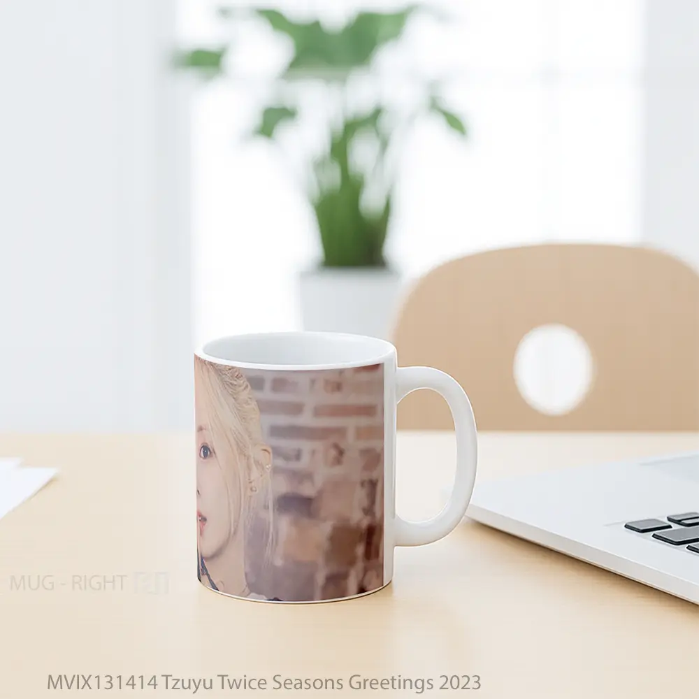 Mug Tzuyu Twice Seasons Greetings 2023 Gelas Keramik Unik - All-side / Desain