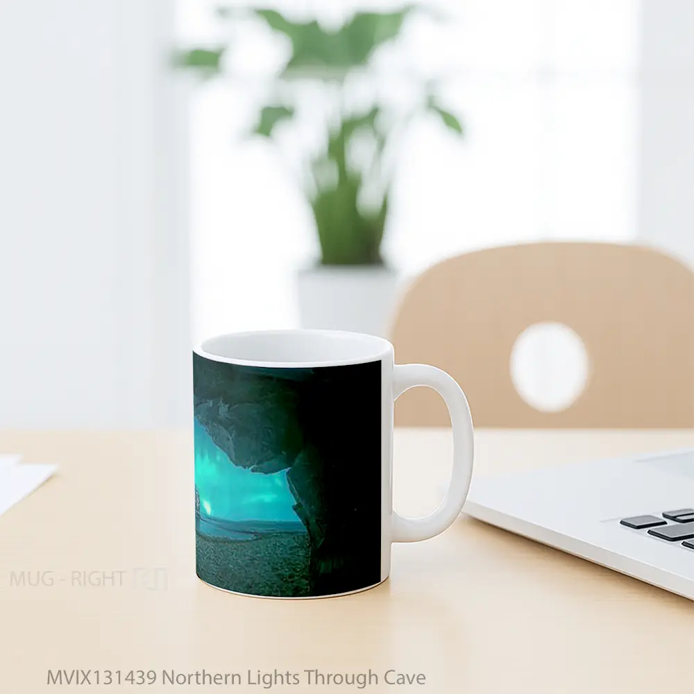 Mug Northern Lights Through Cave Gelas Pemandangan Alam - All-side / Desain