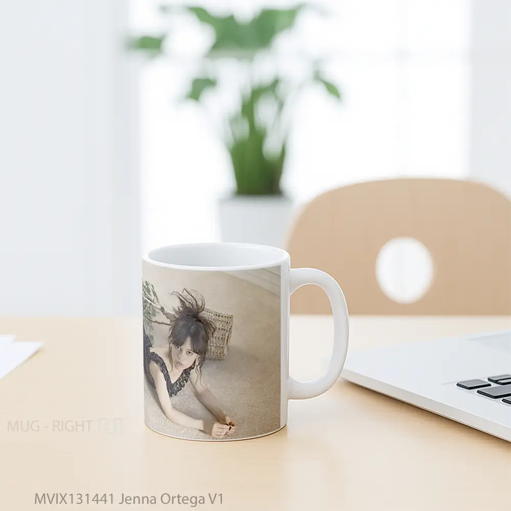 Mug Jenna Ortega V1 Gelas Keramik Unik - All-side / Desain