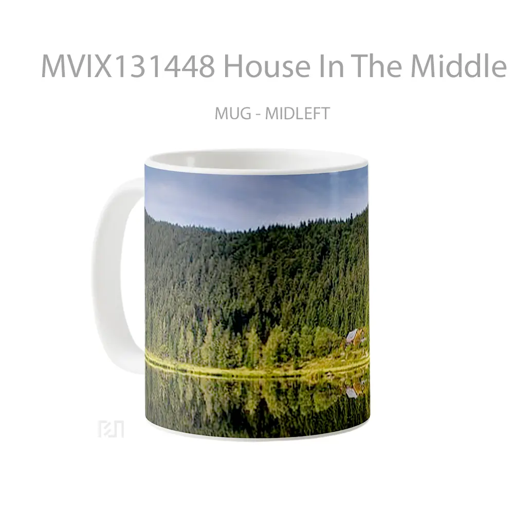 Mug House In The Middle Of Forest Next To Lake Gelas Pemandangan Alam - All-side / Desain