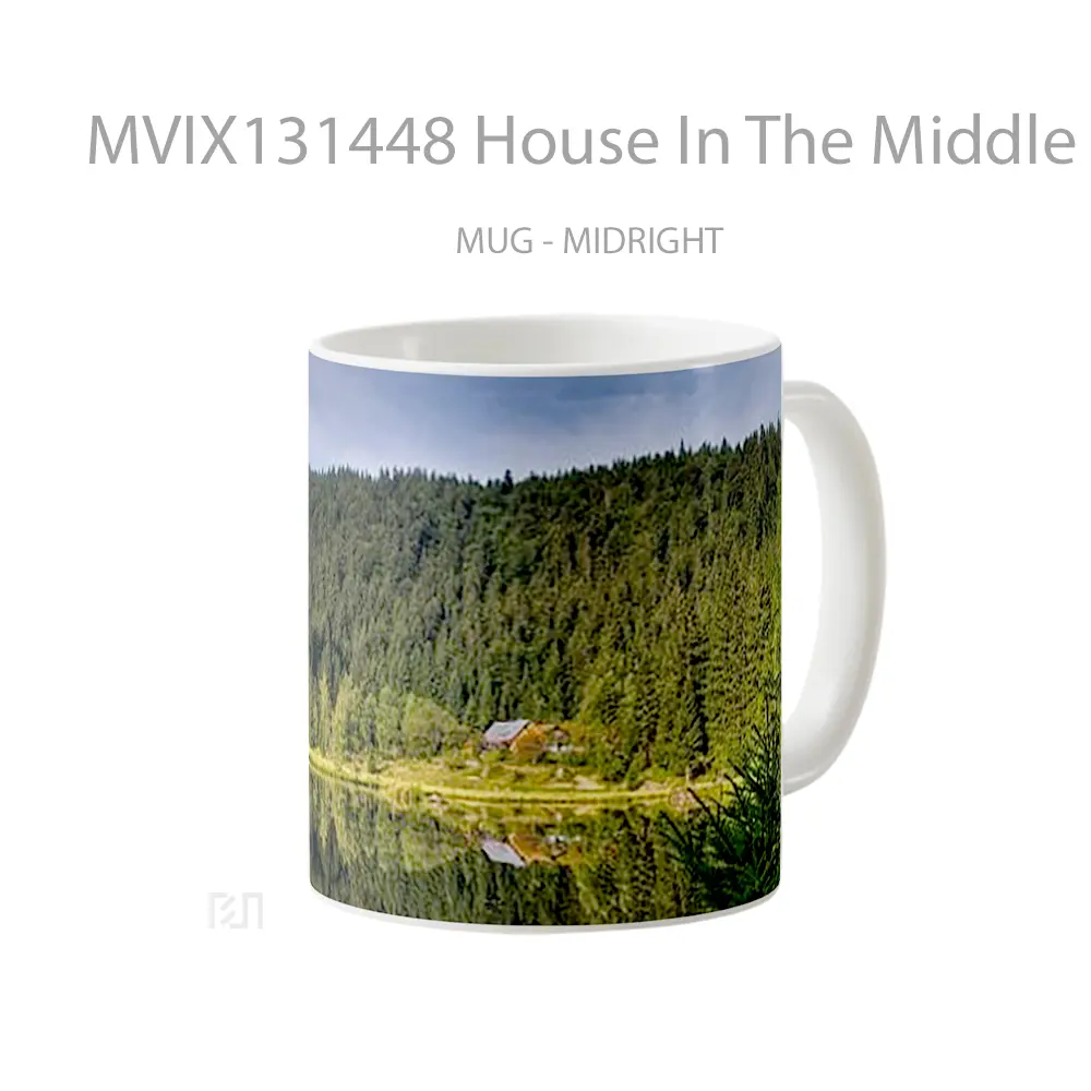 Mug House In The Middle Of Forest Next To Lake Gelas Pemandangan Alam - All-side / Desain