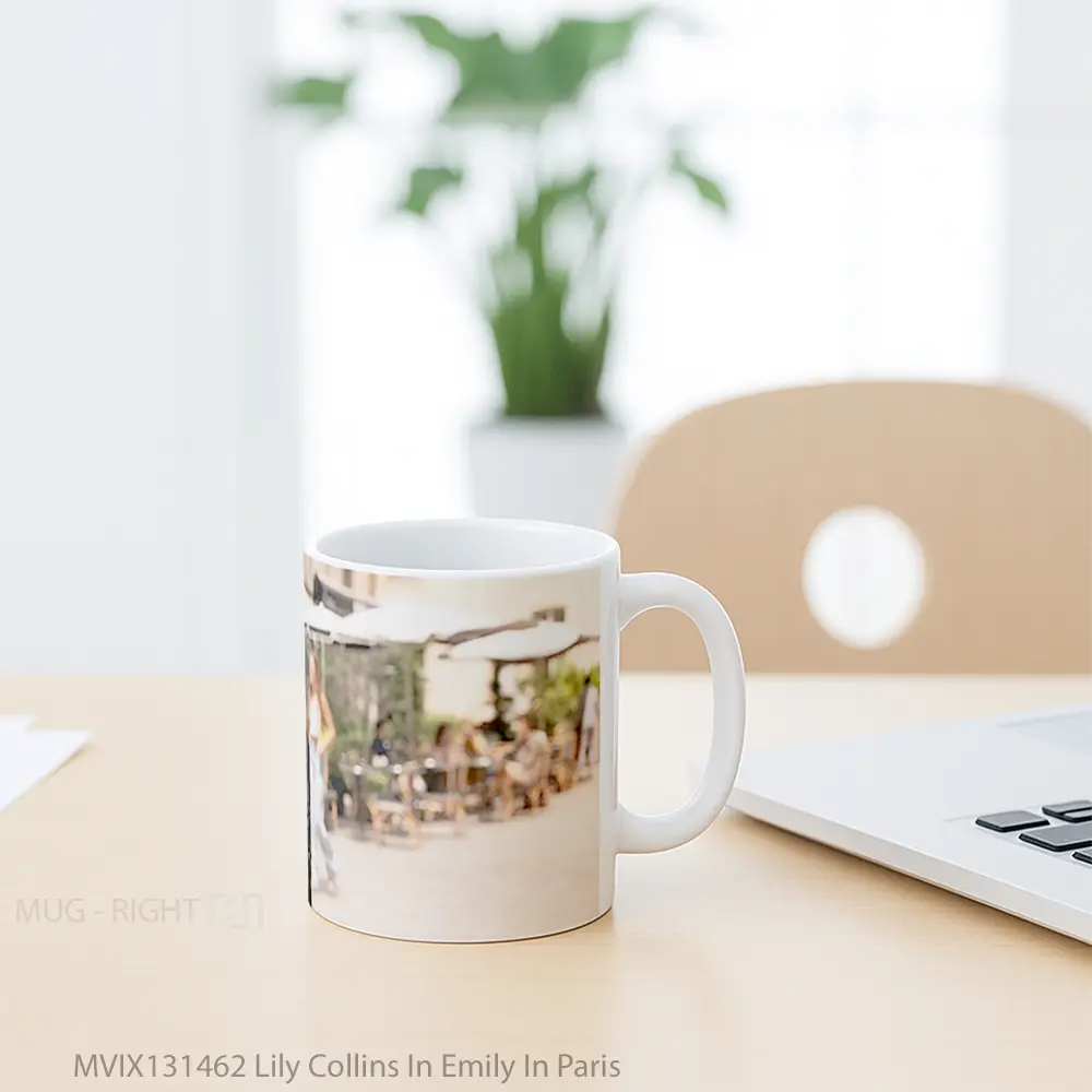 Mug Lily Collins In Emily In Paris Gelas Keramik Unik - All-side / Desain