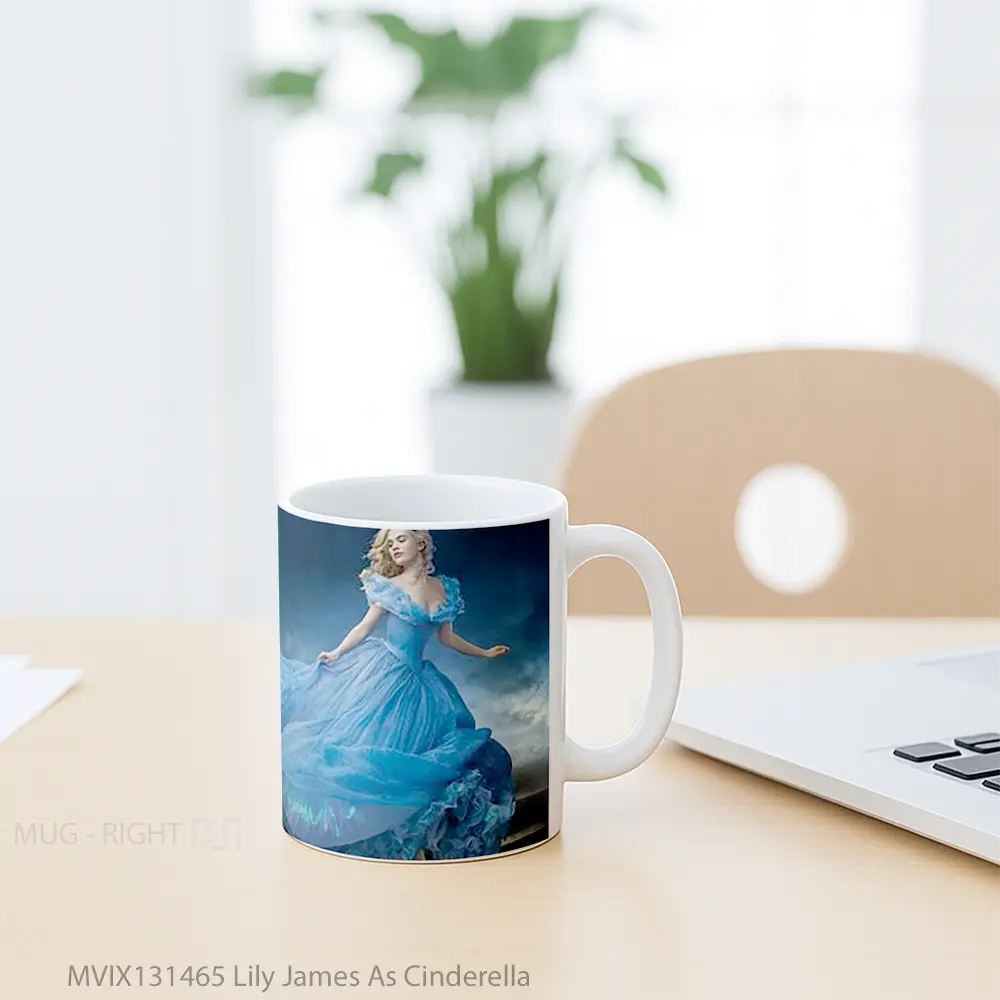Mug Lily James As Cinderella Gelas Keramik Unik - All-side / Desain