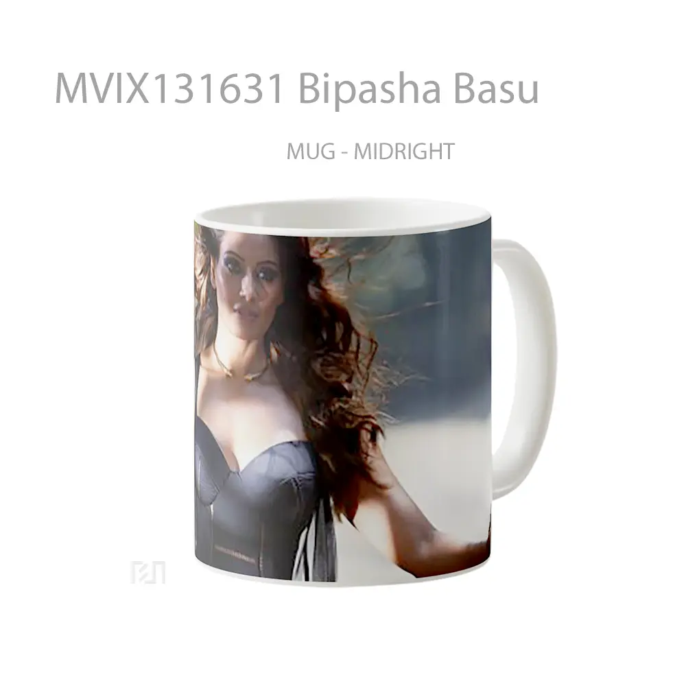 Mug Bipasha Basu Gelas Keramik Unik - All-side / Desain
