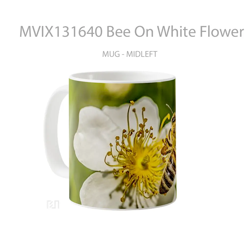 Mug Bee On White Flower Gelas Hewan Lucu - All-side / Desain