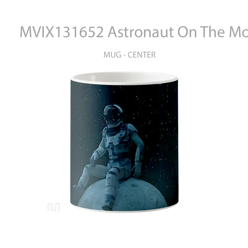 Mug Astronaut On The Moon Gelas Astronomi