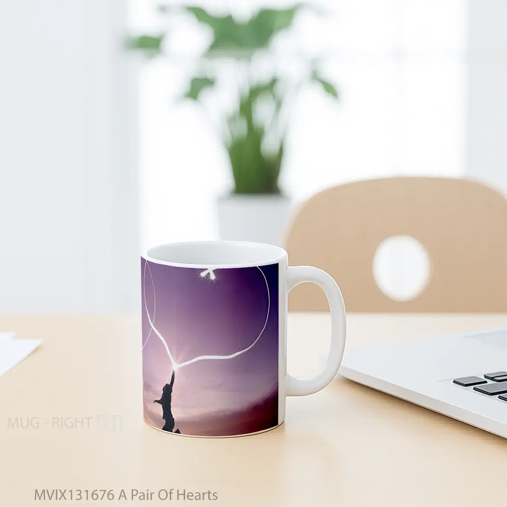 Mug A Pair Of Hearts Gelas Keramik Unik - All-side / Desain