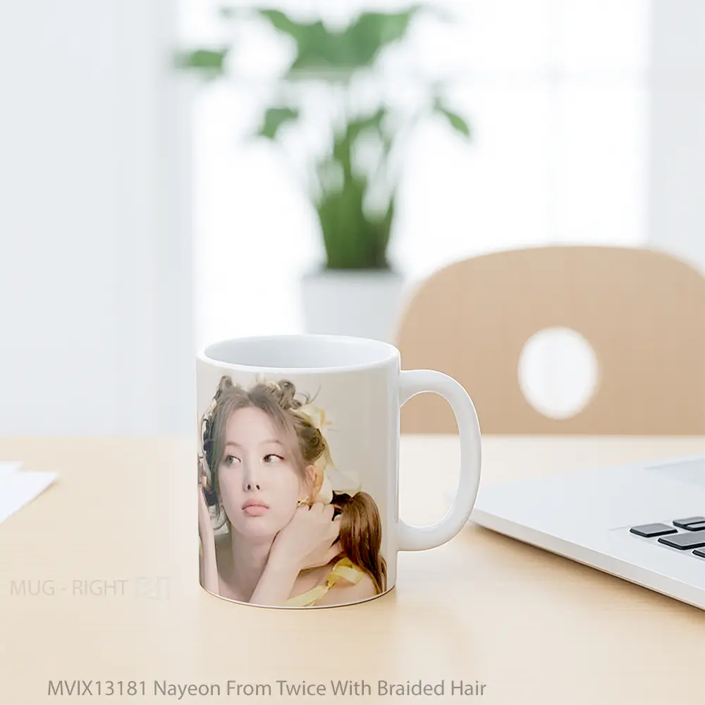 Mug Nayeon From Twice With Braided Hair Gelas Keramik Unik - All-side / Desain