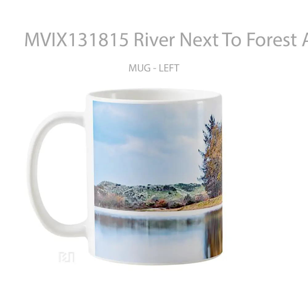 Mug River Next To Forest And Hill Gelas Pemandangan Alam - All-side / Desain