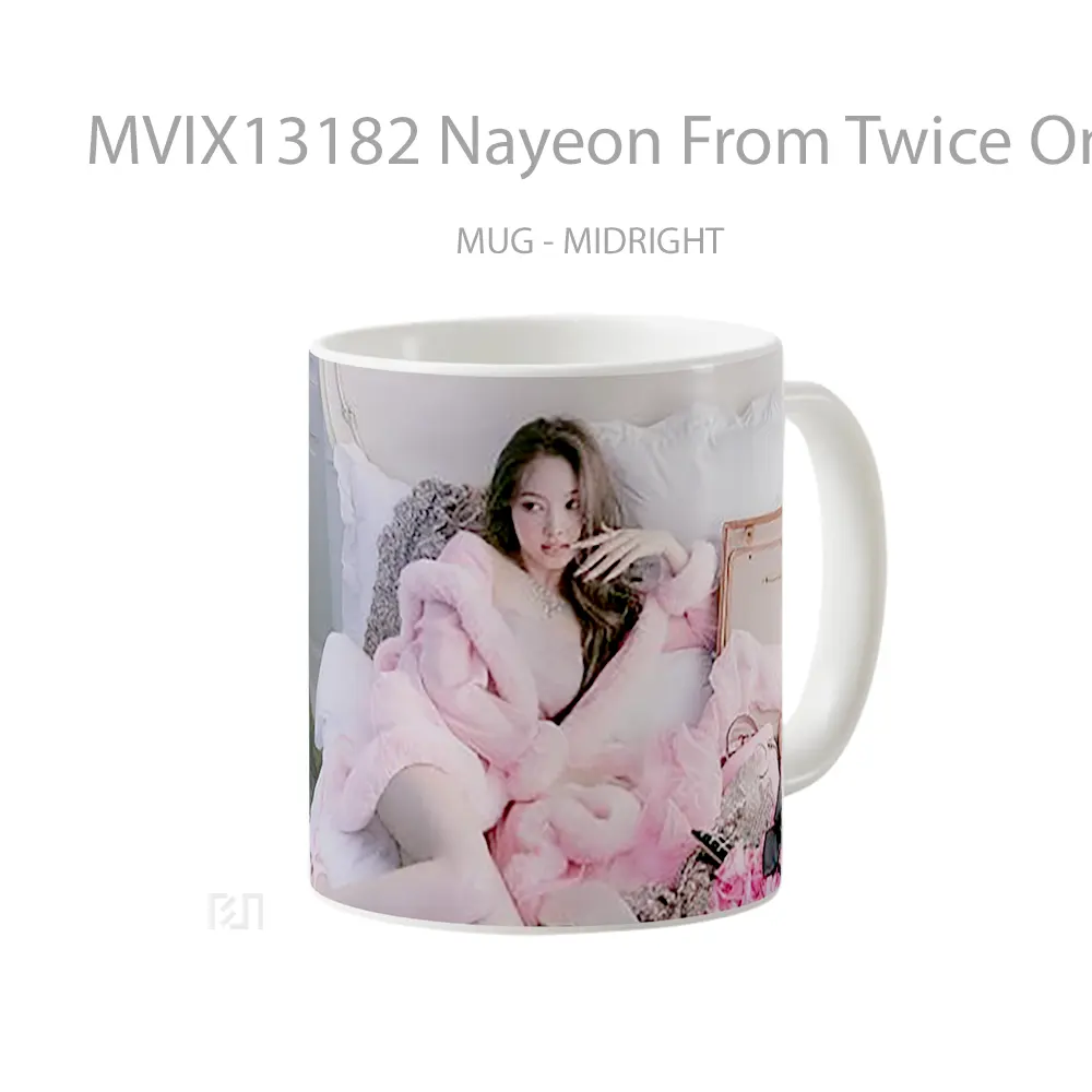 Mug Nayeon From Twice On Bed Gelas Keramik Unik - All-side / Desain