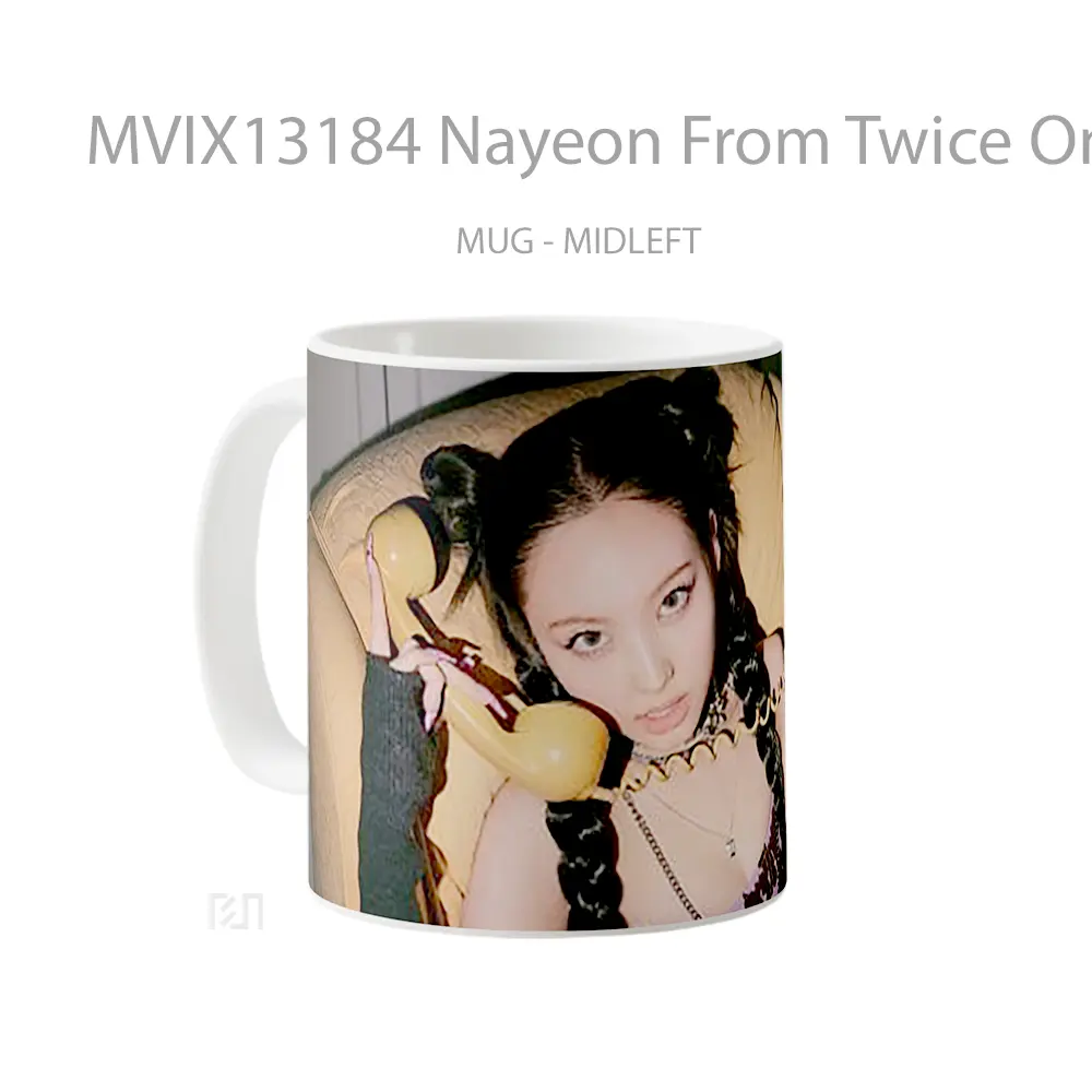 Mug Nayeon From Twice On The Phone Gelas Keramik Unik - All-side / Desain