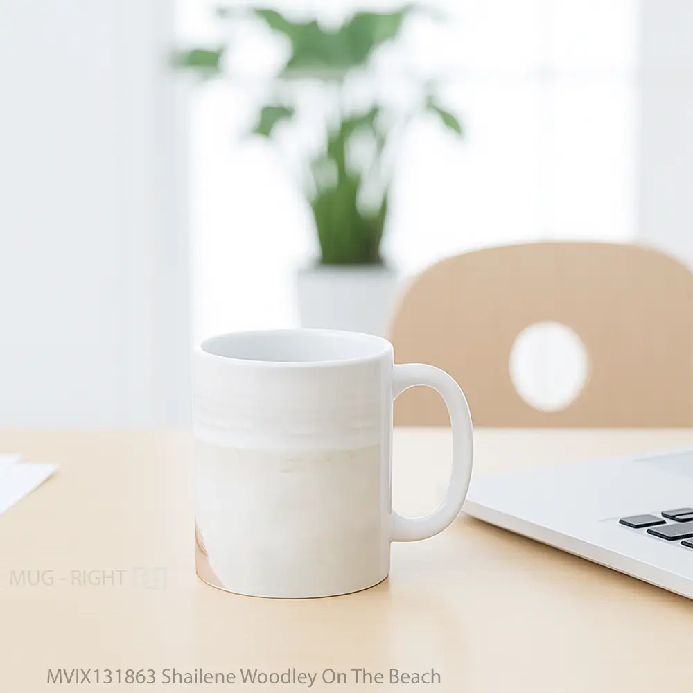 Mug Shailene Woodley On The Beach Gelas Pemandangan Alam - All-side / Desain