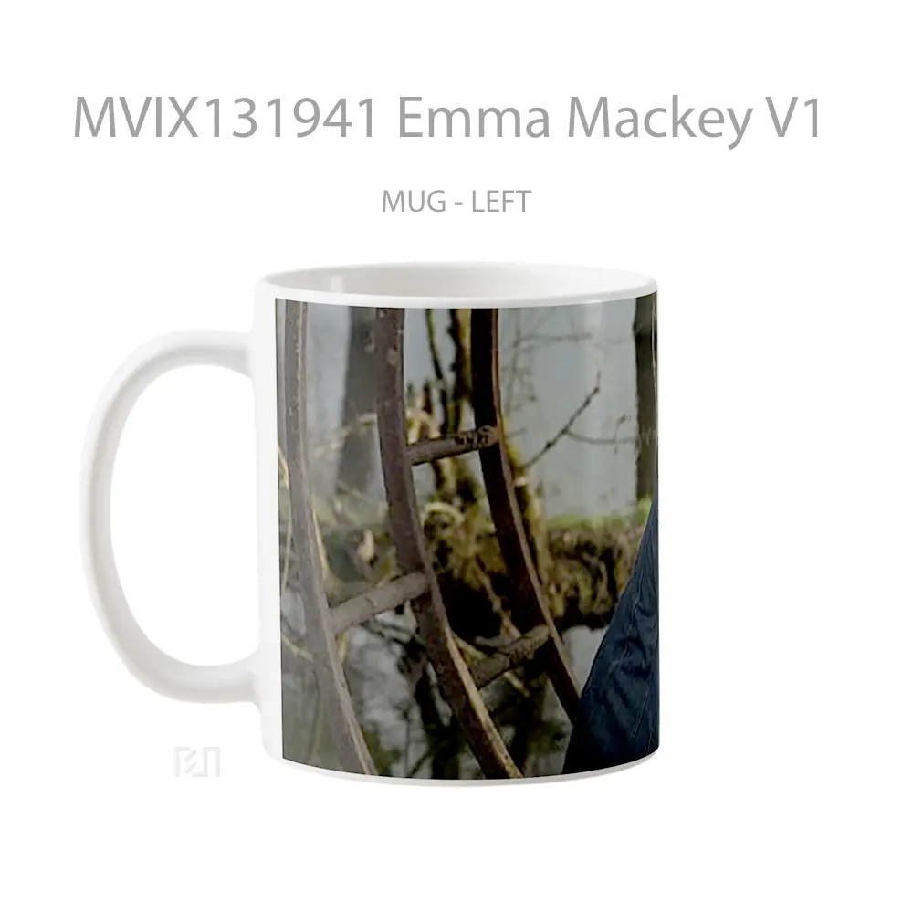 Mug Emma Mackey V1 Gelas Keramik Unik - All-side / Desain