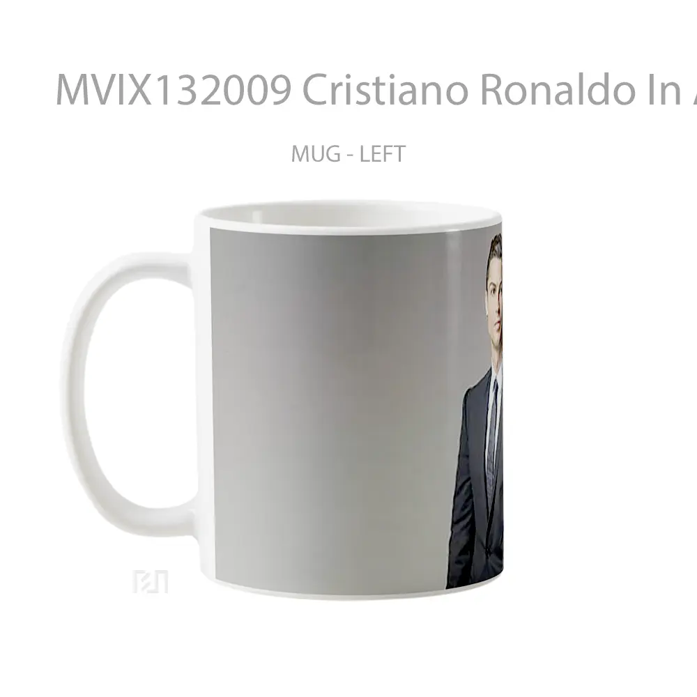 Mug Cristiano Ronaldo In A Suit Gelas Keramik Unik - All-side / Desain