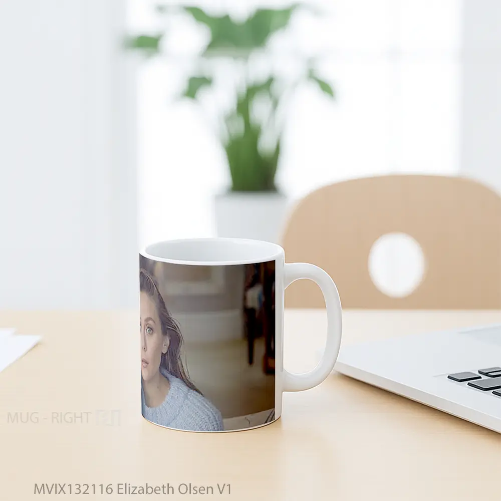 Mug Elizabeth Olsen V1 Gelas Keramik Unik - All-side / Desain