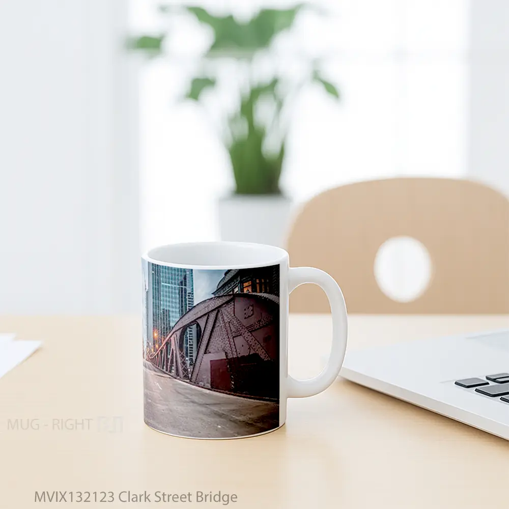 Mug Clark Street Bridge Gelas Keramik Unik - All-side / Desain