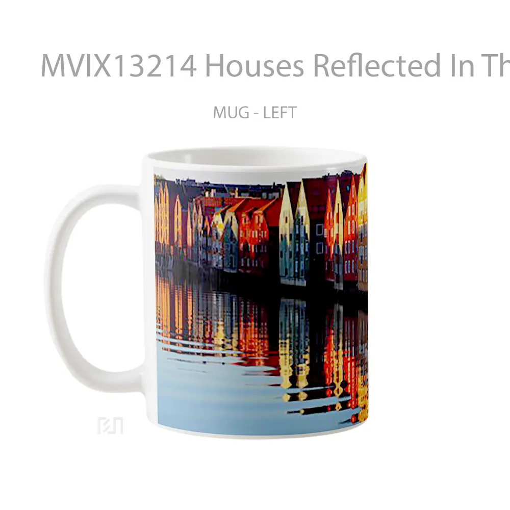 Mug Houses Reflected In The Water Gelas Pemandangan Alam - All-side / Desain