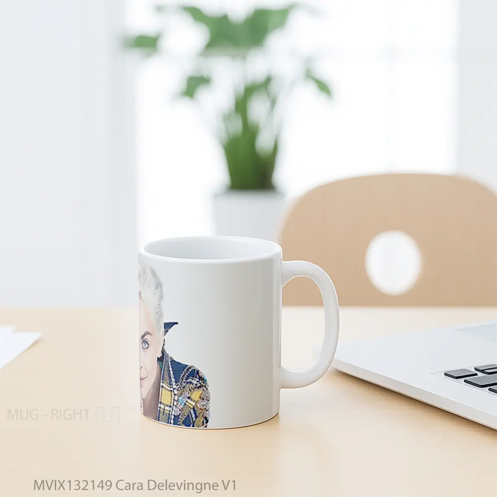 Mug Cara Delevingne V1 Gelas Keramik Unik - All-side / Desain