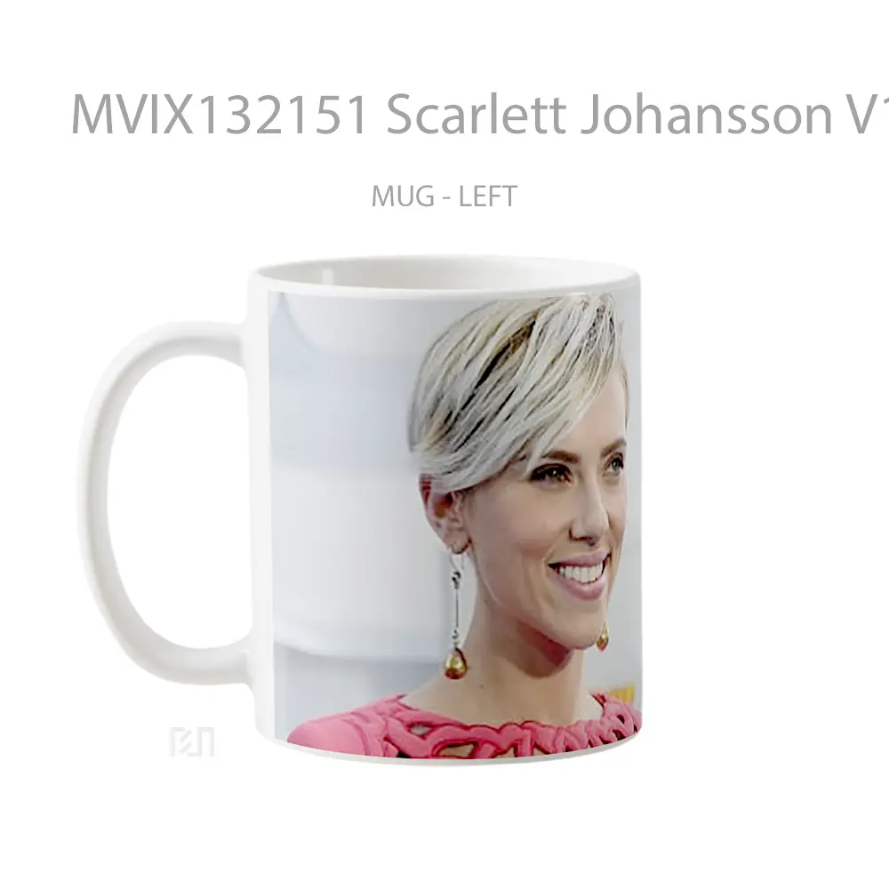 Mug Scarlett Johansson V1 Gelas Selebriti - All-side / Desain