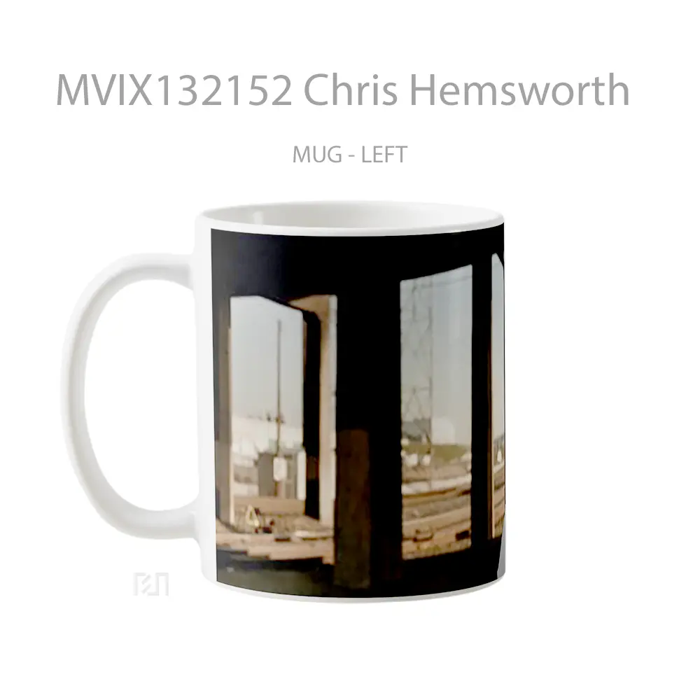 Mug Chris Hemsworth Gelas Selebriti - All-side / Desain