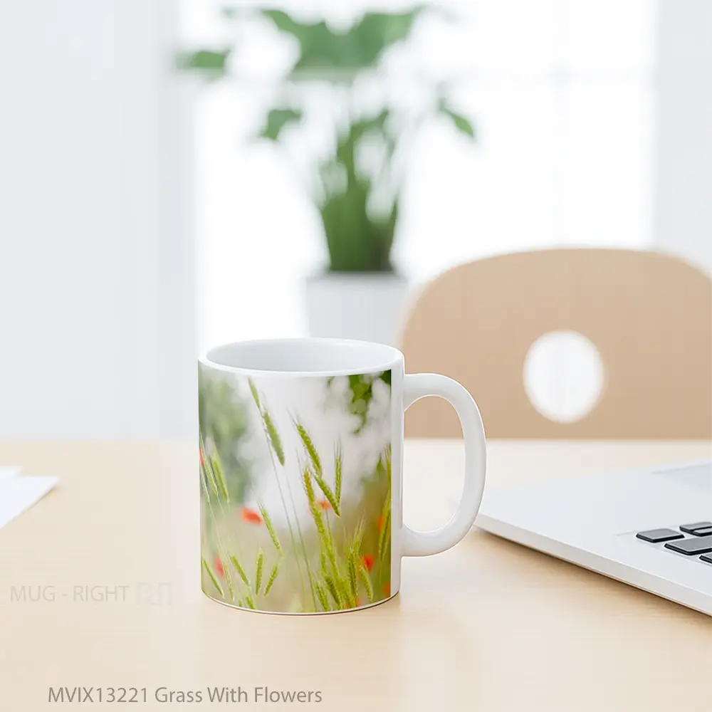 Mug Grass With Flowers Gelas Pemandangan Alam - All-side / Desain