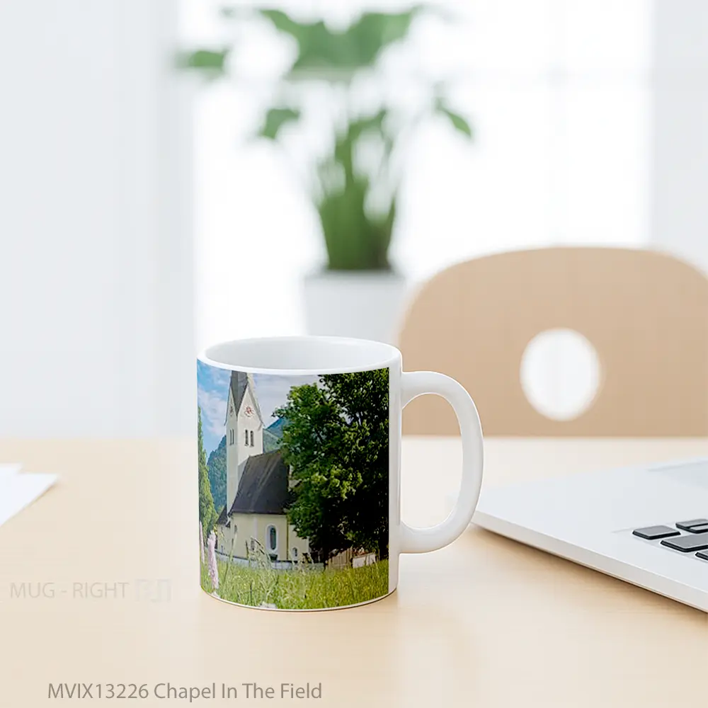 Mug Chapel In The Field Gelas Pemandangan Alam - All-side / Desain