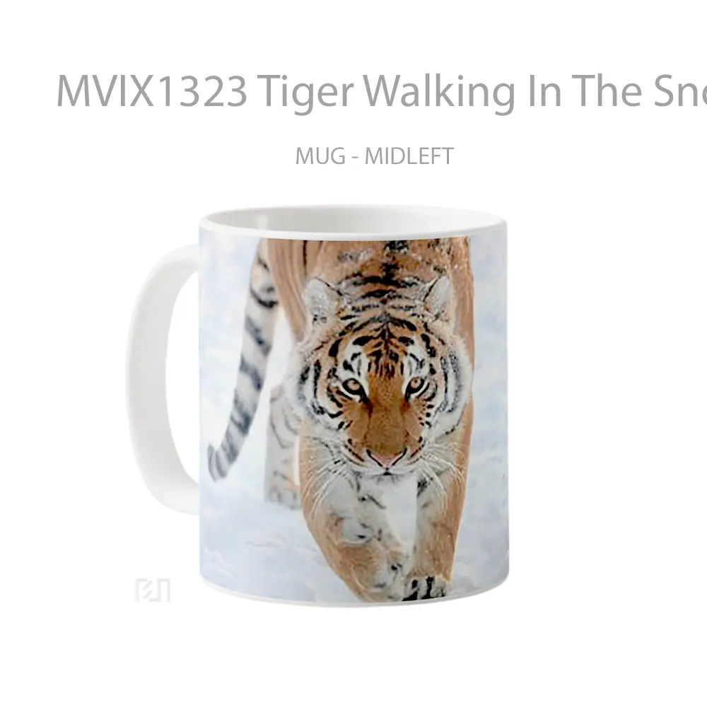 Mug Tiger Walking In The Snow Gelas Hewan Lucu - All-side / Desain
