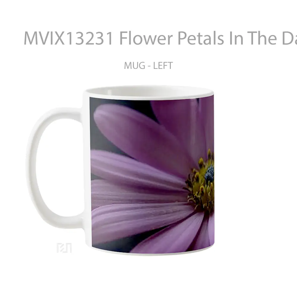 Mug Flower Petals In The Darkness Gelas Pemandangan Alam - All-side / Desain