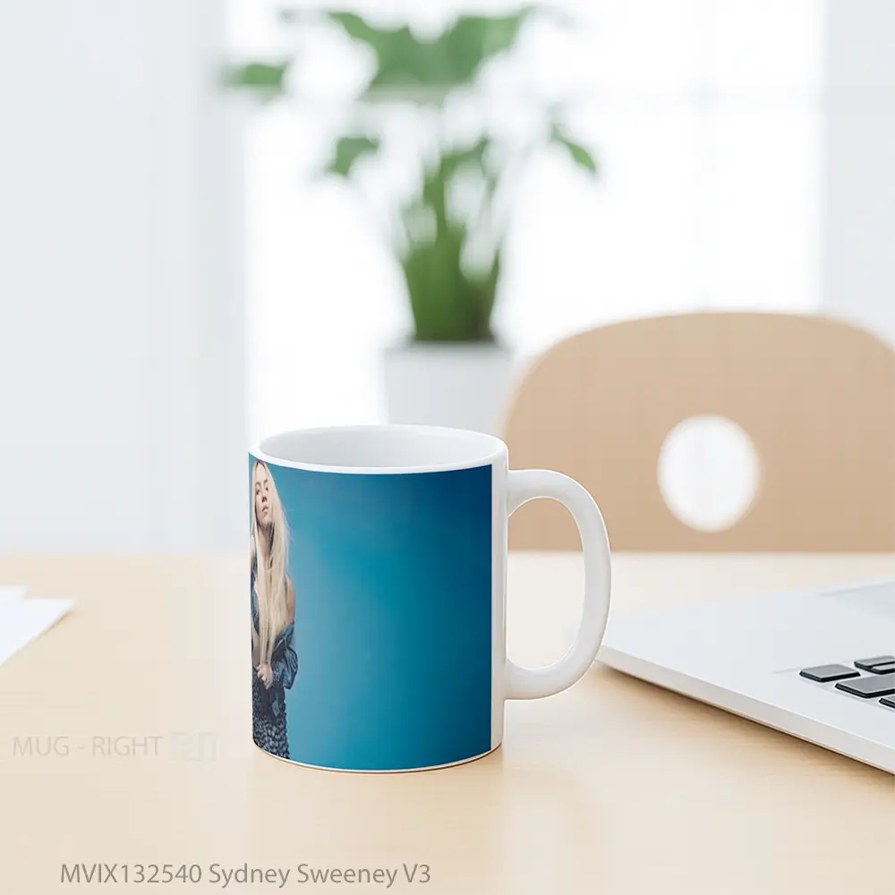 Mug Sydney Sweeney V3 Gelas Keramik Unik - All-side / Desain