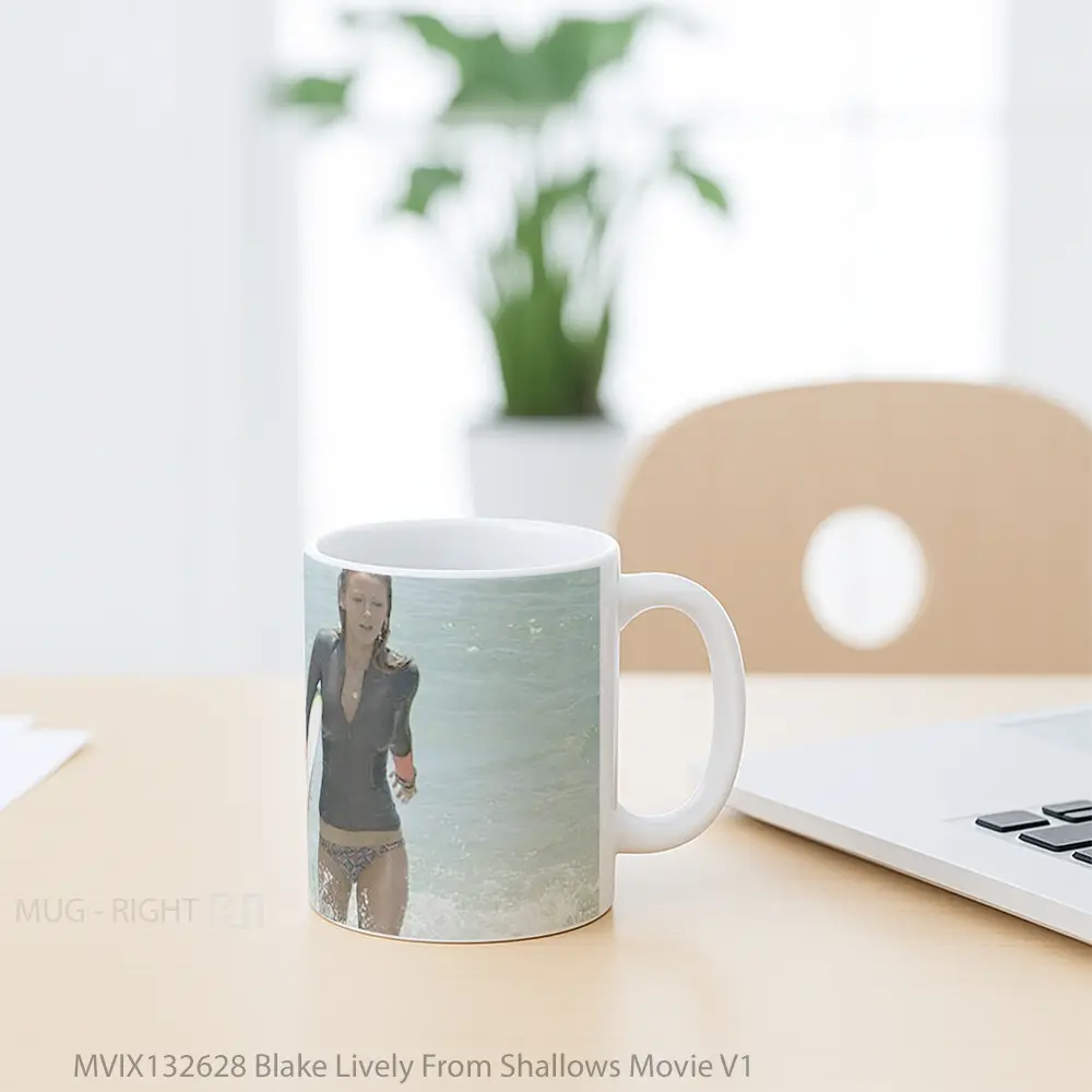 Mug Blake Lively From Shallows Movie V1 Gelas Keramik Unik - All-side / Desain
