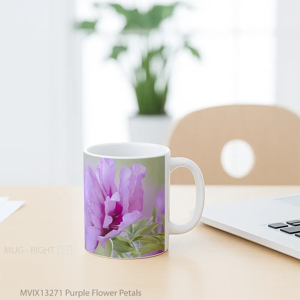 Mug Purple Flower Petals Gelas Pemandangan Alam - All-side / Desain