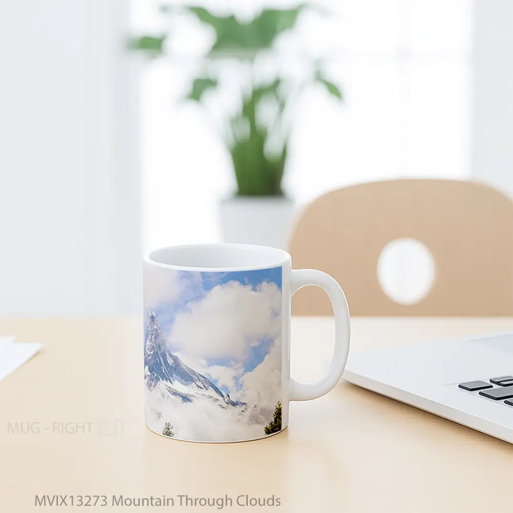 Mug Mountain Through Clouds Gelas Pemandangan Alam - All-side / Desain